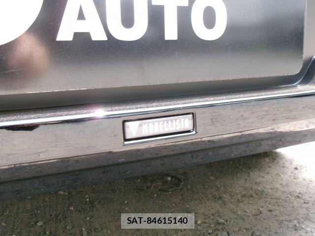 Toyota LAND CRUISER 2023-05 7562324-11