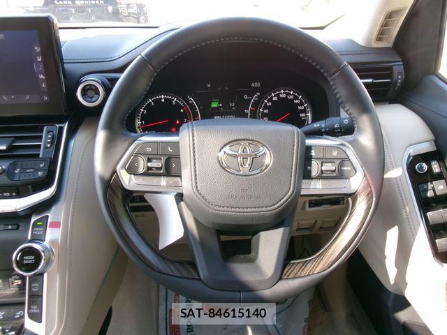 Toyota LAND CRUISER 2023-05 7562324-16