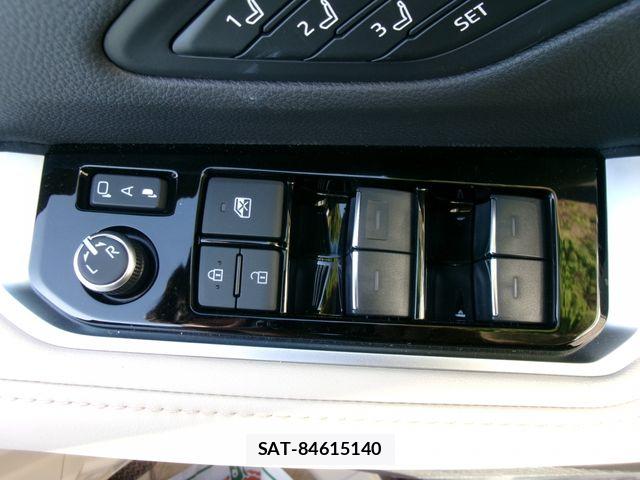 Toyota LAND CRUISER 2023-05 7562324-23