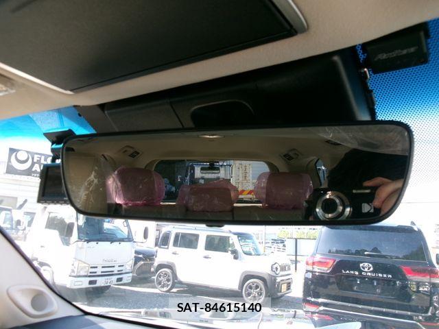 Toyota LAND CRUISER 2023-05 7562324-28