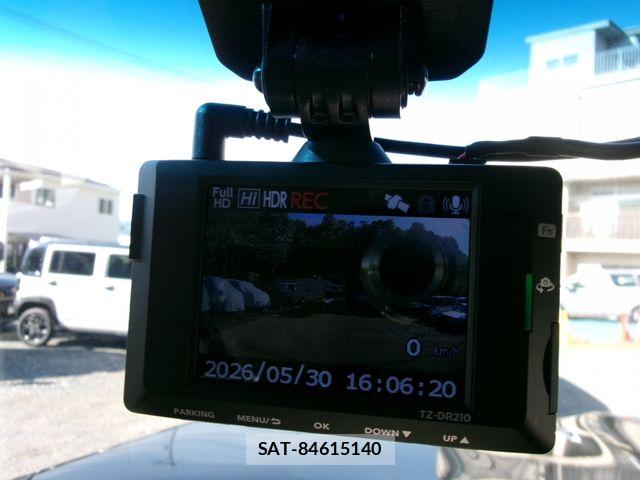 Toyota LAND CRUISER 2023-05 7562324-29