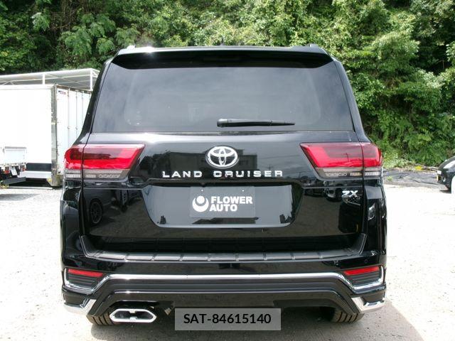 Toyota LAND CRUISER 2023-05 7562324-7
