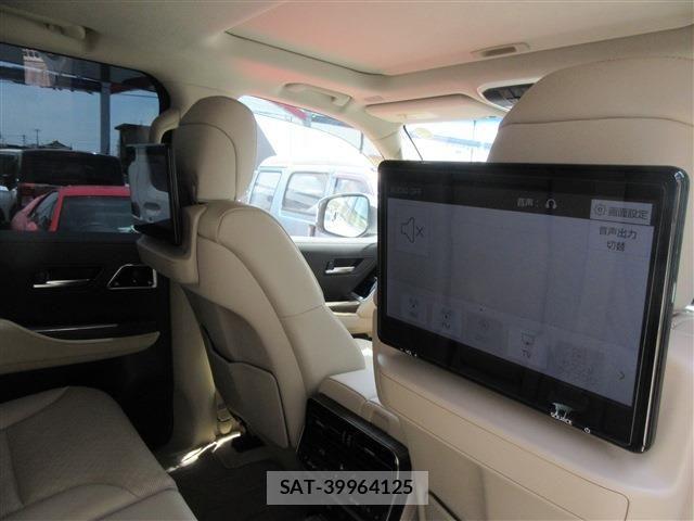 Toyota LAND CRUISER 2023-07 7617496-11
