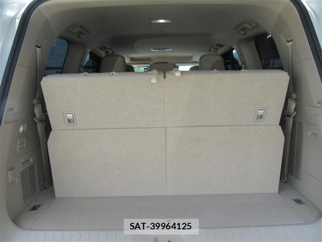 Toyota LAND CRUISER 2023-07 7617496-15