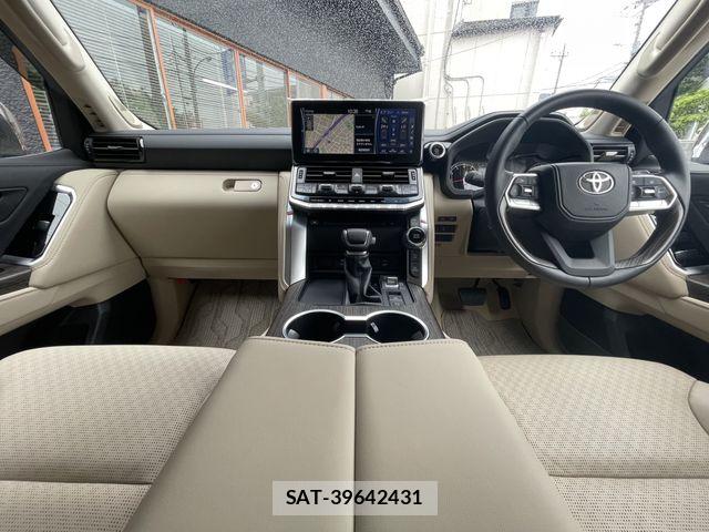 Toyota LAND CRUISER 2024-02 7617497-1
