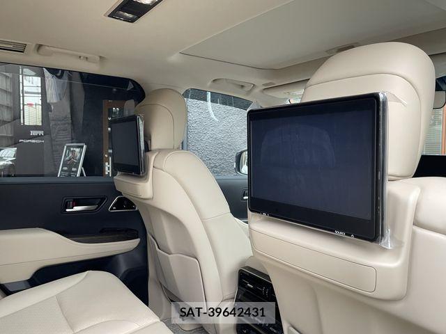 Toyota LAND CRUISER 2024-02 7617497-24