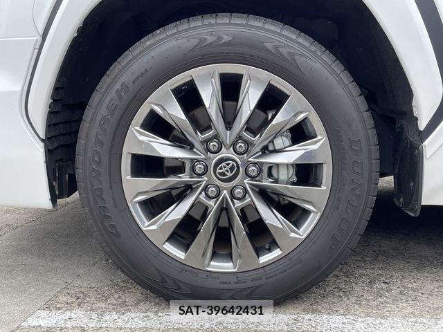 Toyota LAND CRUISER 2024-02 7617497-7