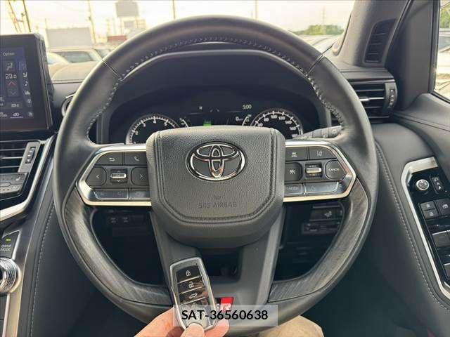 Toyota LAND CRUISER 2023-09 7617500-6