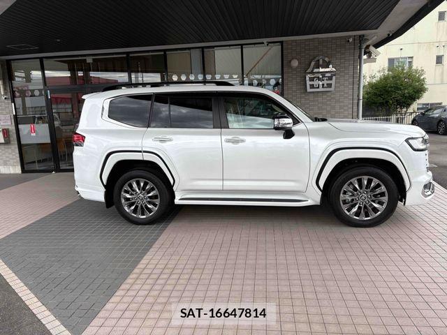Toyota LAND CRUISER 2024-08 7617494-3
