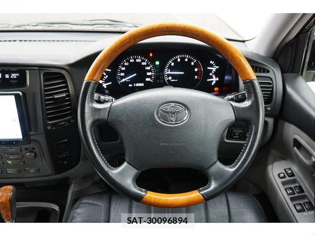 Toyota LAND CRUISER 2003-01 7617508-10