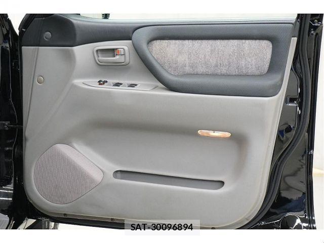 Toyota LAND CRUISER 2003-01 7617508-11