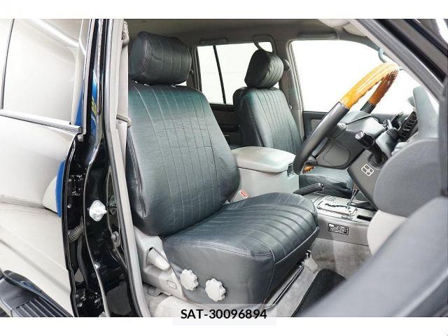 Toyota LAND CRUISER 2003-01 7617508-6