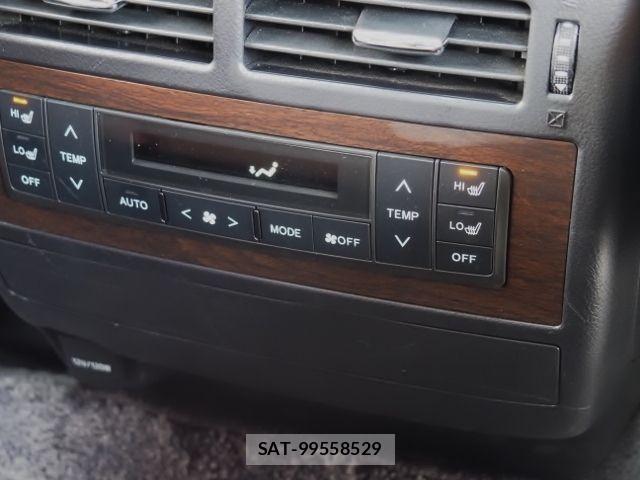 Toyota LAND CRUISER 2018-02 7617509-15