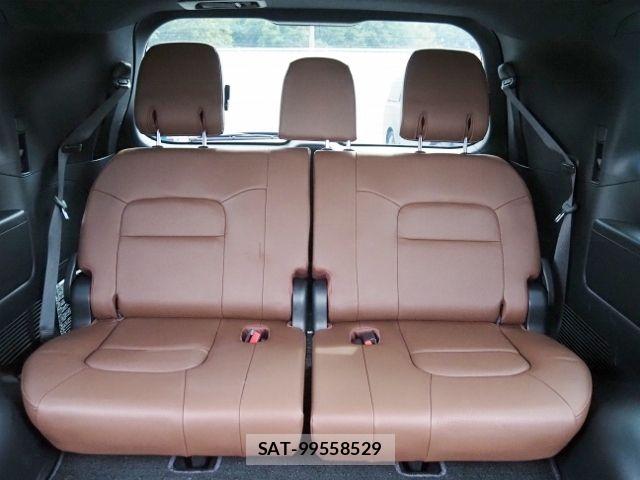 Toyota LAND CRUISER 2018-02 7617509-16