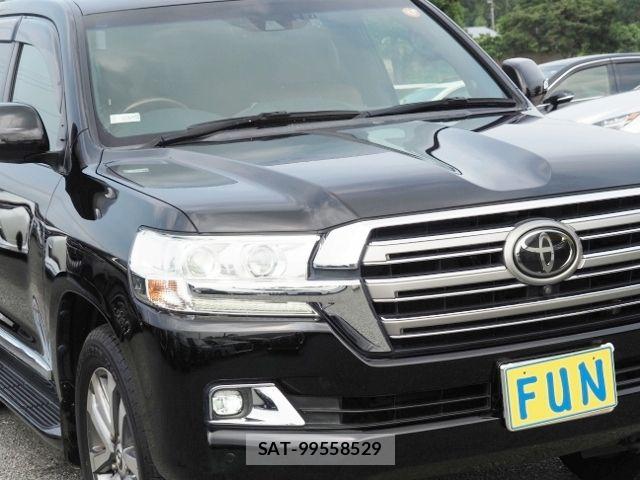 Toyota LAND CRUISER 2018-02 7617509-7