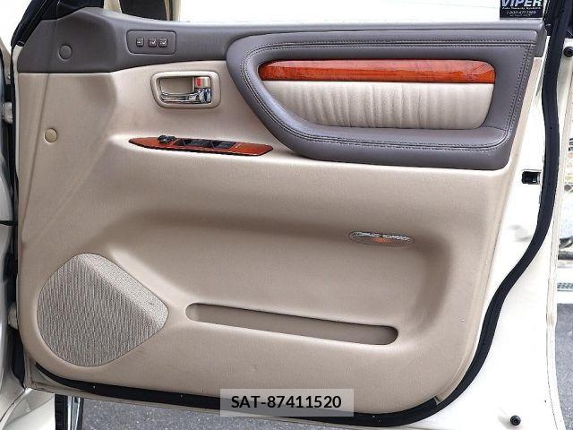 Toyota LAND CRUISER 2002-01 7617510-13