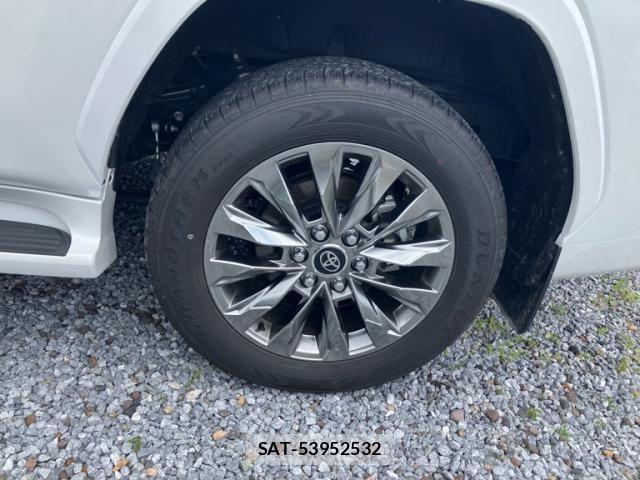 Toyota LAND CRUISER 2023-09 7617495-9