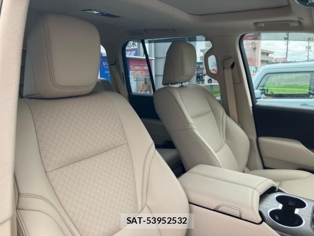 Toyota LAND CRUISER 2023-09 7617495-12