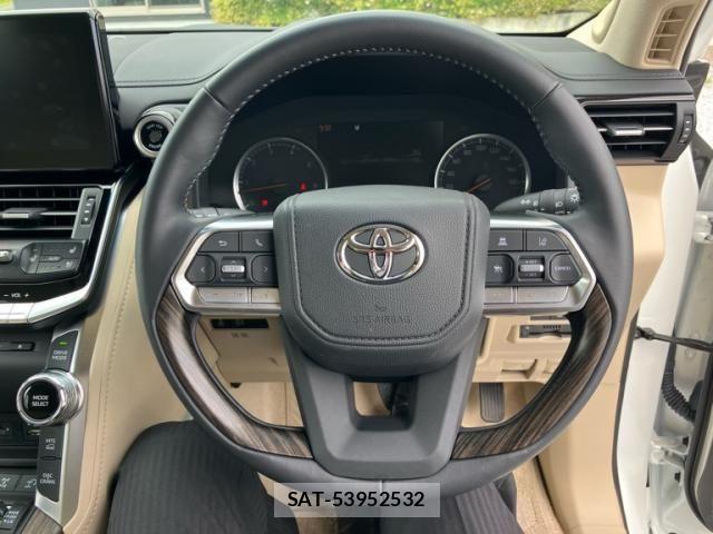 Toyota LAND CRUISER 2023-09 7617495-14