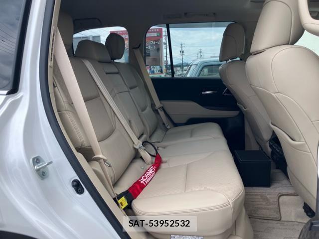 Toyota LAND CRUISER 2023-09 7617495-26