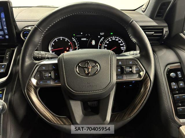 Toyota LAND CRUISER 2021-12 7724884-24