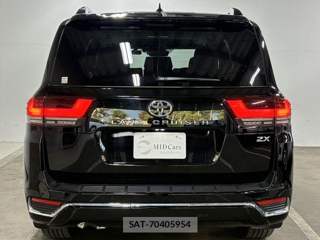 Toyota LAND CRUISER 2021-12 7724884-7
