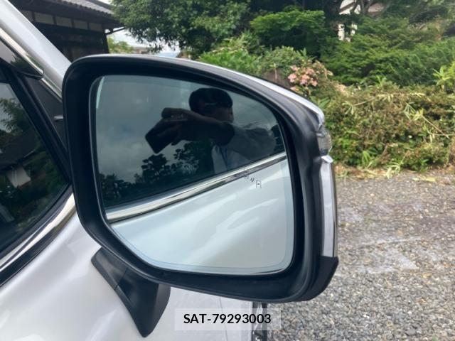 Toyota LAND CRUISER 2024-04 7724896-20