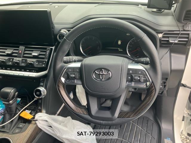 Toyota LAND CRUISER 2024-04 7724896-25