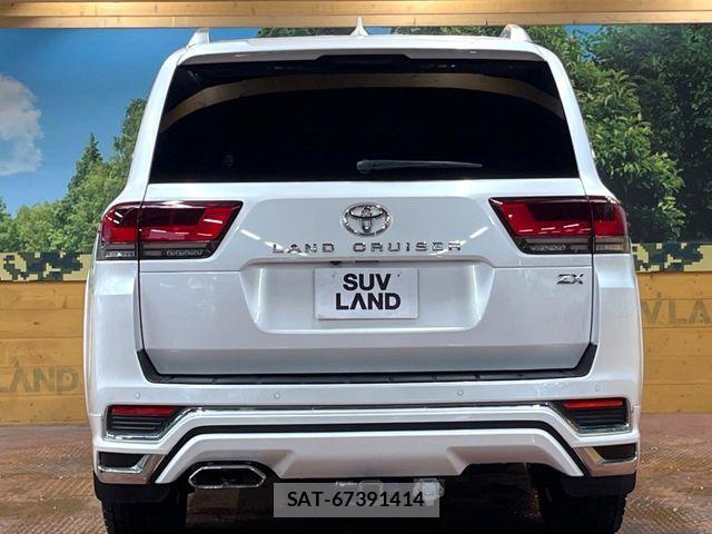 Toyota LAND CRUISER 2023-03 7724897-15