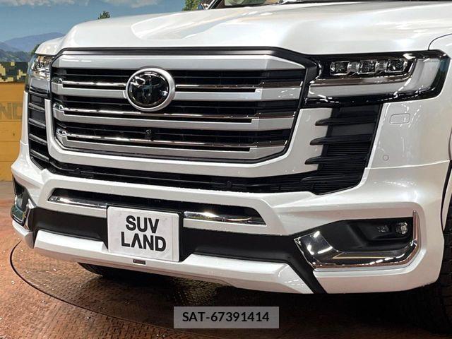Toyota LAND CRUISER 2023-03 7724897-2