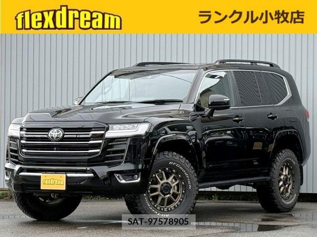 Toyota LAND CRUISER 2023-07 7724899-0