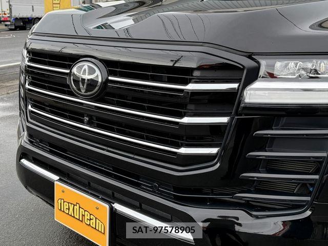 Toyota LAND CRUISER 2023-07 7724899-10