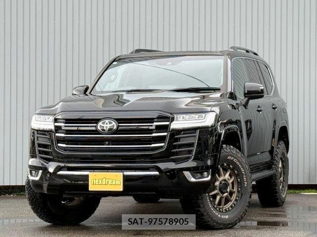 Toyota LAND CRUISER 2023-07 7724899-4