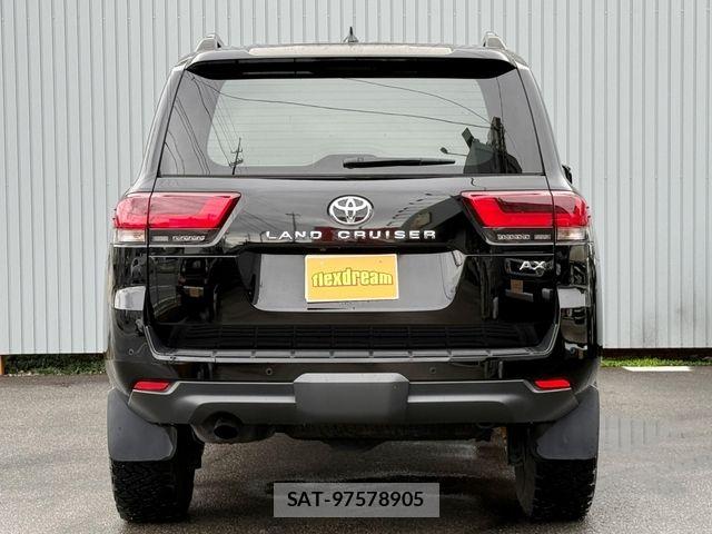 Toyota LAND CRUISER 2023-07 7724899-5