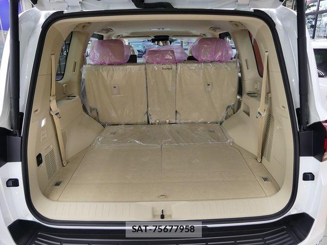 Toyota LAND CRUISER 2025-07 7724888-18