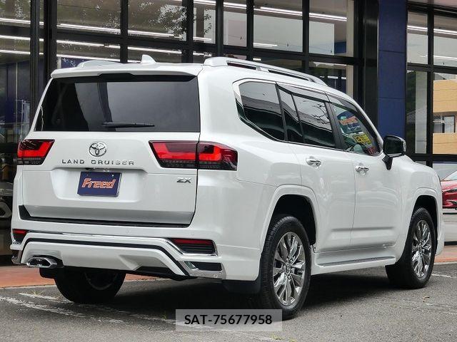 Toyota LAND CRUISER 2025-07 7724888-1