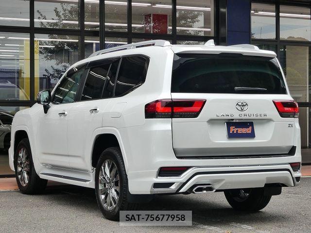 Toyota LAND CRUISER 2025-07 7724888-5