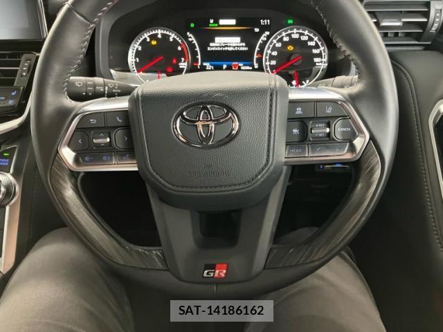 Toyota LAND CRUISER 2023-09 7724900-10