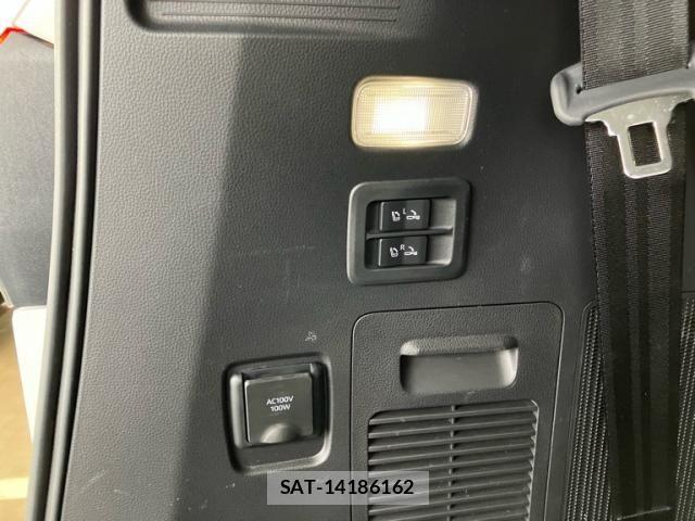 Toyota LAND CRUISER 2023-09 7724900-13