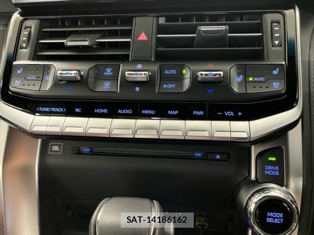 Toyota LAND CRUISER 2023-09 7724900-18