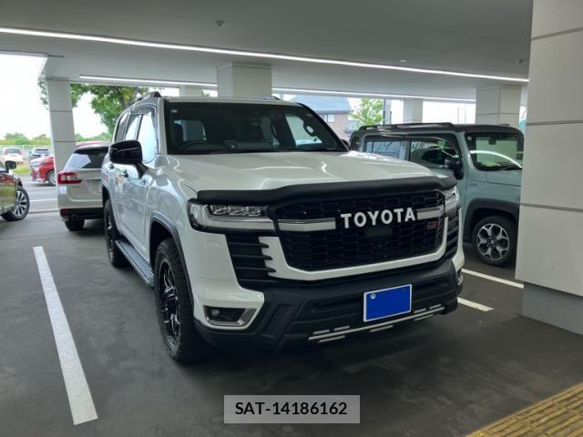 Toyota LAND CRUISER 2023-09 7724900-1