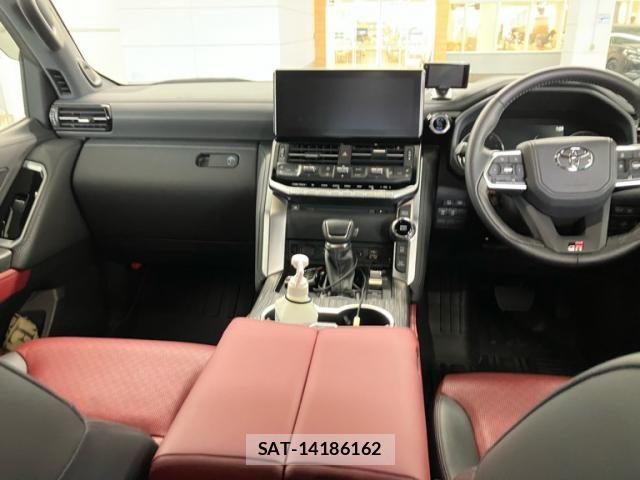 Toyota LAND CRUISER 2023-09 7724900-8