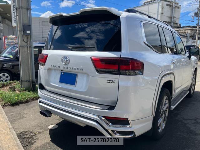 Toyota LAND CRUISER 2025-06 7724889-1
