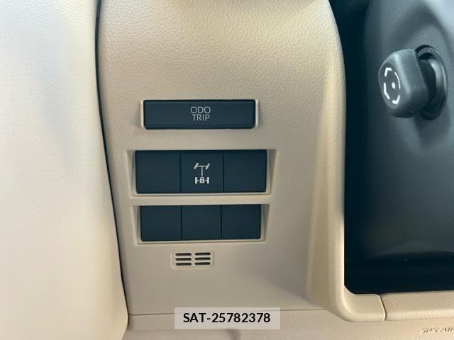 Toyota LAND CRUISER 2025-06 7724889-19