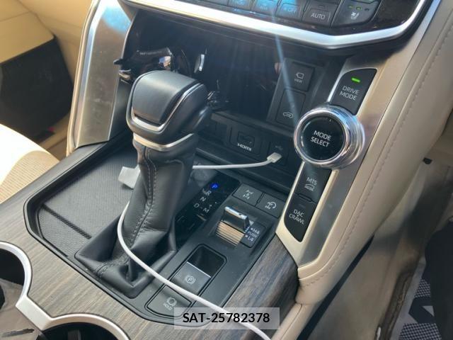 Toyota LAND CRUISER 2025-06 7724889-20