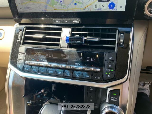 Toyota LAND CRUISER 2025-06 7724889-21