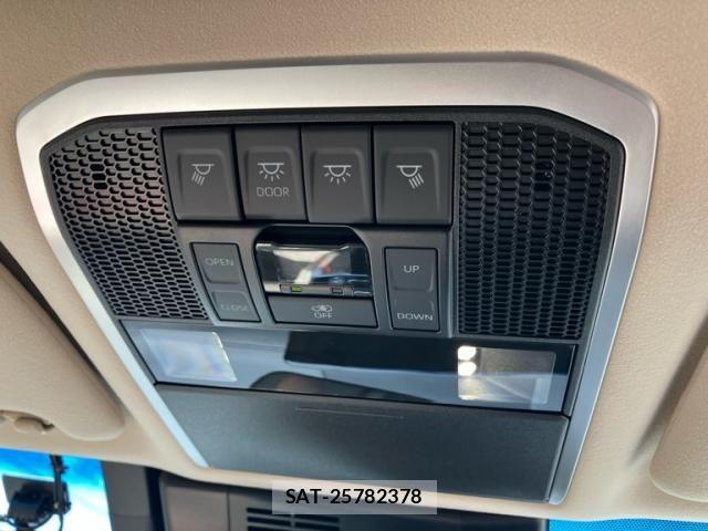 Toyota LAND CRUISER 2025-06 7724889-26