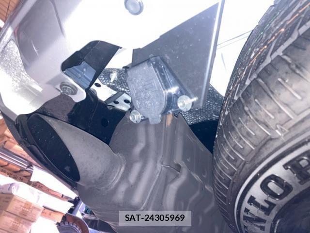 Toyota LAND CRUISER 2023-08 7724898-11