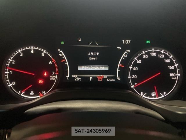 Toyota LAND CRUISER 2023-08 7724898-16