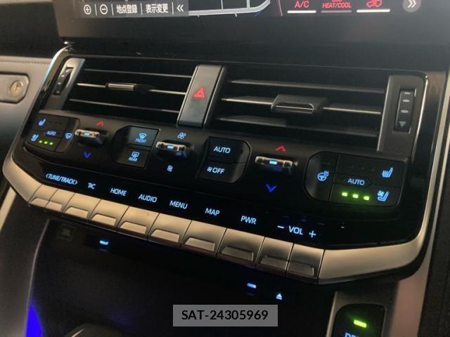 Toyota LAND CRUISER 2023-08 7724898-20